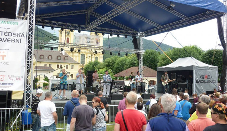 Hejnické slavnosti opět skloubily zábavu a dobročinnou akci