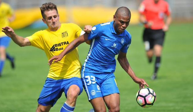 Slovan si i přes několik hrubých chyb poradil s Bischofswerdaerem