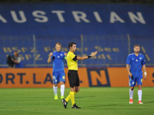 Přehlídka nefotbalových momentů: Kromě toho, aby tu přistál vrtulník, tu bylo asi všechno, říká Trpišovský