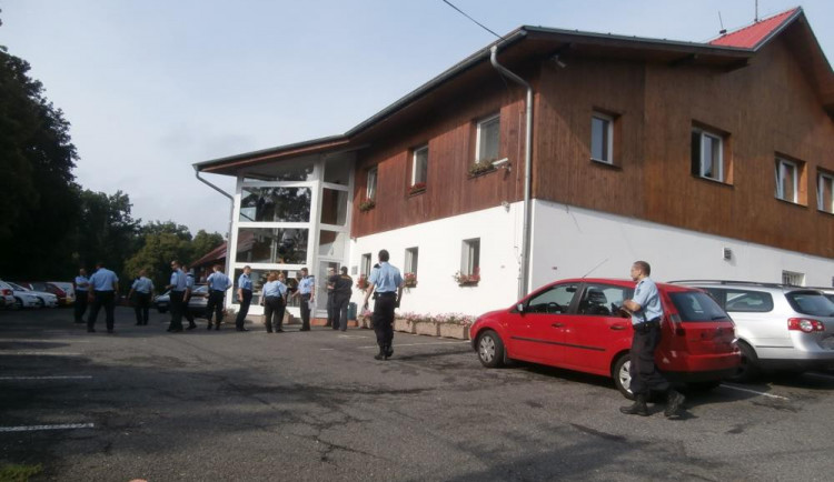 Zátah odhalil dvě desítky nelegálně pracujících cizinců