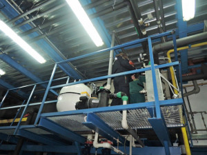 Na zimním stadionu v Jablonci unikl v pátek večer čpavek