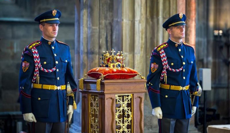 Ilustrační foto; koruna Karla IV.