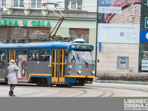 Prázdninové jízdní řády končí, větší změny cestující nečekají