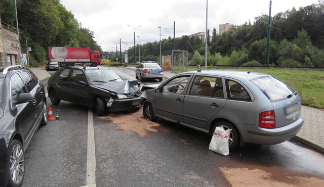 Dvě těžká zranění si vyžádala nehoda poblíž přehrady
