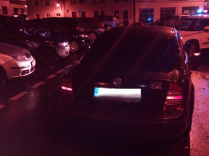 Jízda opilé partičky skončila po pár metrech. Řidič nadýchal více než 1,5 promile