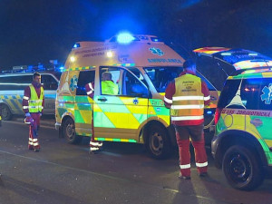 Nájezd na průtah Libercem blokovala v úterý večer nehoda dvou aut