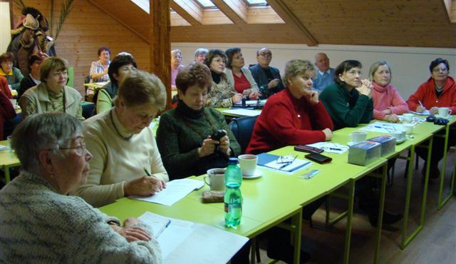 Senioři provětrávají mozkové závity. V liberecké pětitýdenní akademii se jich vzdělává 30