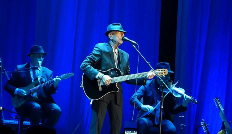 Zemřel legendární písničkář a básník Leonard Cohen