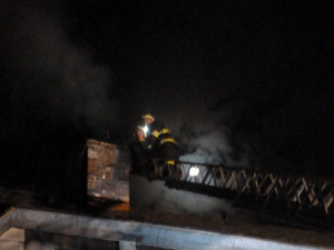 Ochlazení ukazuje, kdo nešetřil na návštěvě kominíka. Ve Václavicích hořel komín rodinného domu