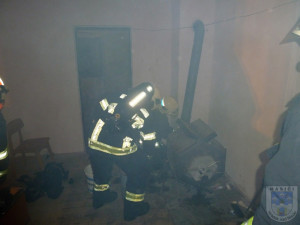 Ochlazení ukazuje, kdo nešetřil na návštěvě kominíka. Ve Václavicích hořel komín rodinného domu