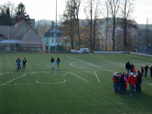 Frýdlantské "péefko" opět vytvořili místní. Na novoročence budou dvě stovky sportovců