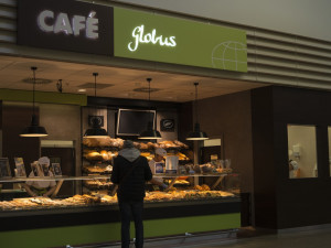 Domácí poctivá výroba a kvalita. Pod střechou hypermarketu Globus se otevřelo Café Globus
