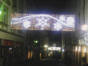 Centrum Liberce má novou vánoční výzdobu. Za osvětlení zaplatilo město zhruba milion korun