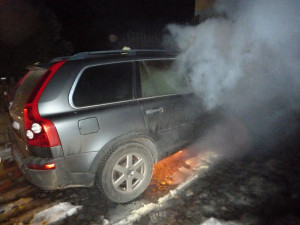 Hasiče zaměstnaly během čtyřiadvaceti hodin dva požáry aut