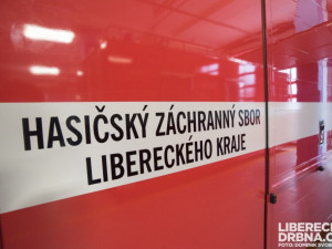 Hasiče zaměstnaly během čtyřiadvaceti hodin dva požáry aut