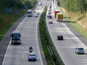 Nové dálniční známky už jsou v prodeji, cena zůstala stejná