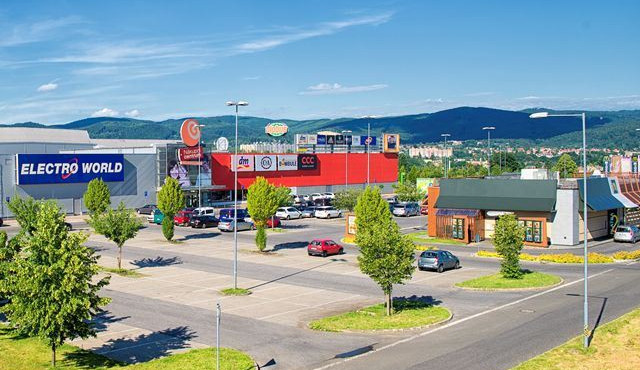 Za nákupy do Géčka