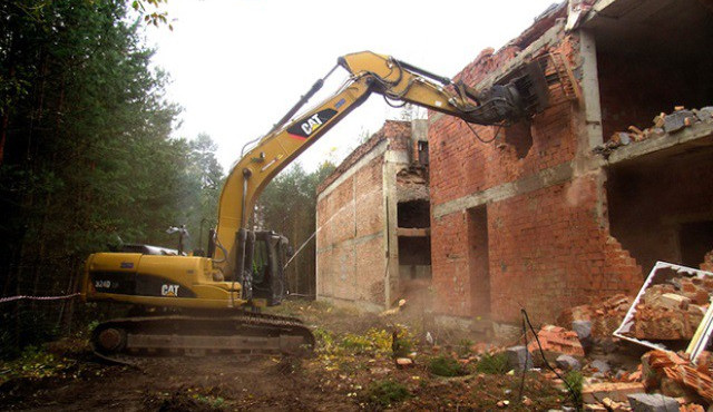 V Ralsku skončila demolice kulturního domu sovětské armády