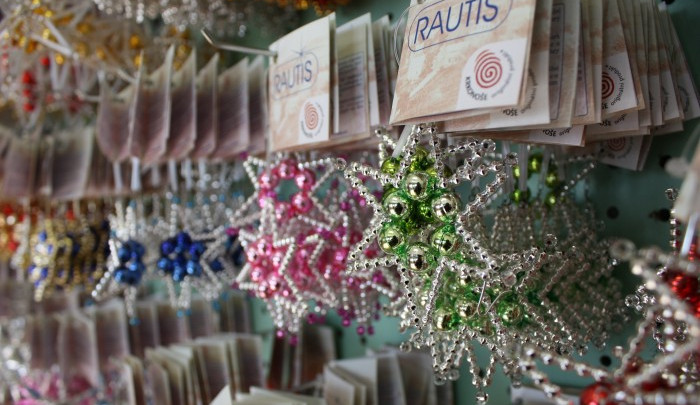 Výroba ozdob v Poniklé se o vánočních prázdninách otevře turistům