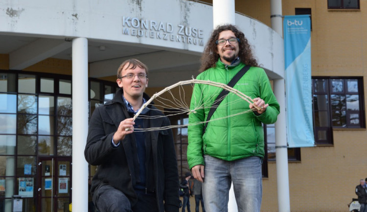 Studenti si soutěž užívali.