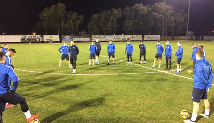 První trénink na Kypru