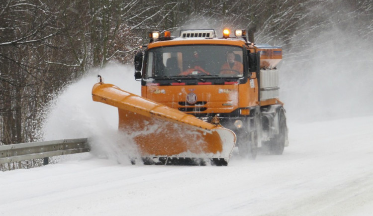 V Libereckém kraji silně mrzne, silničáři doporučují opatrnost