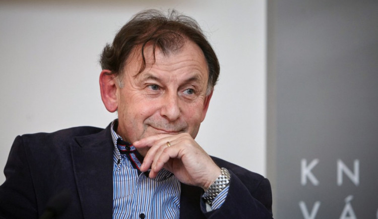 Michael Žantovský podebatuje s Liberečany v knihovně