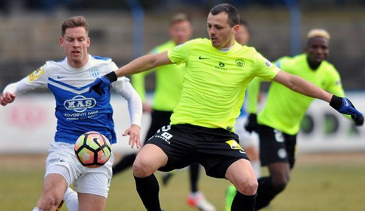 Miloš Bosančić se trefil z penalty.