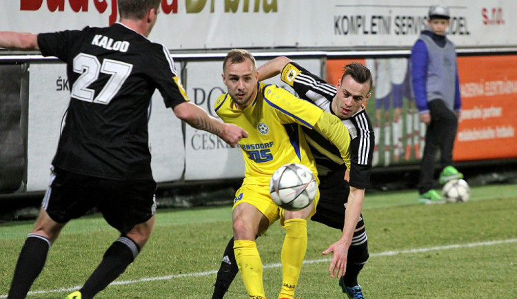 Pochmurný začátek fotbalového jara. Dynamo padlo doma s Varnsdorfem