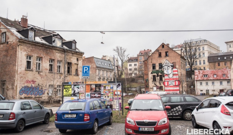 Liberec nové parkovací automaty nepořídí, odkoupí současné