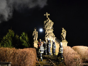 Noční požár v Hodkovicích napáchal statisícové škody