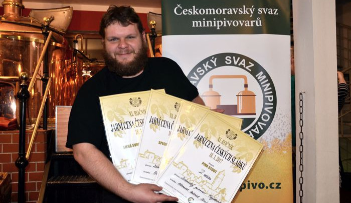 Sládek frýdlantského pivovaru a ocenění piv.