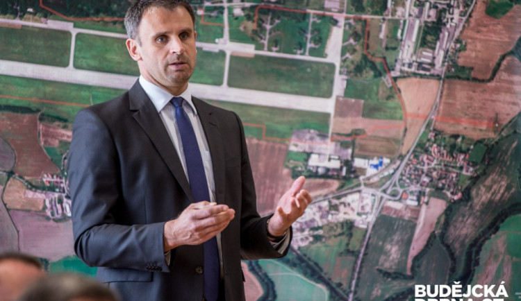 Opozice chtěla personální změny v jihočeských nemocnicích. U zastupitelů neuspěla