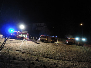 Požár chatky v Proseči nad Nisou, škoda jde do desítek tisíc korun