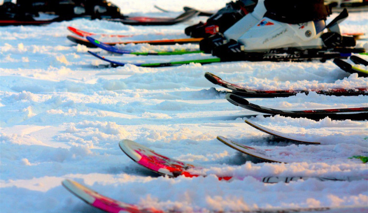 V Libereckém kraji končí lyžařská sezona, po víkendu si zalyžujete pouze na jediném místě