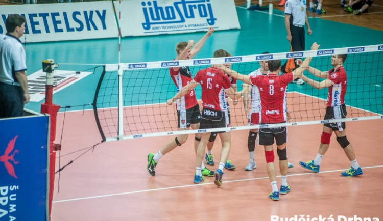 Třetí semifinále Jihostroj ovládl a ujal se vedení v sérii. Hackworth nedohrál