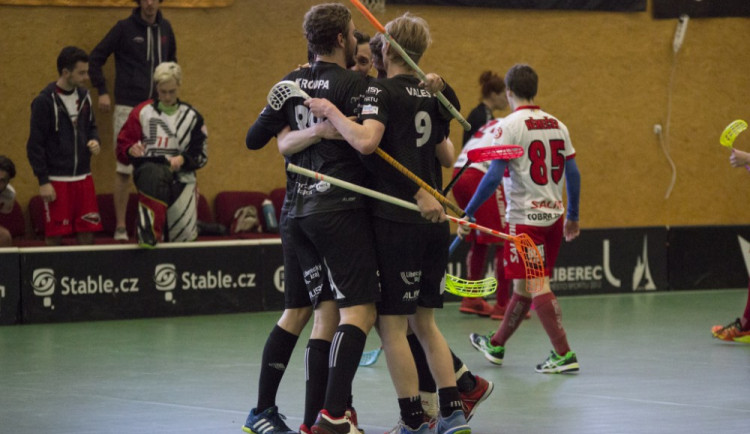 Florbalisté se radují, mají mečbol.