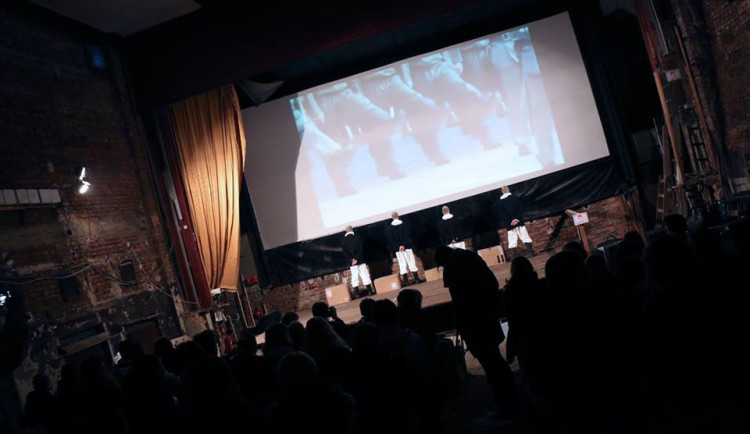 Febiofest se po osmi letech vrací do Varšavy. Přijede i Fenič s Krobotem