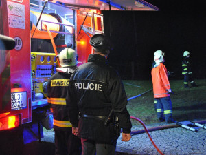 V Harrachově večer hořela střecha jednoho z domů resortu Natura Park
