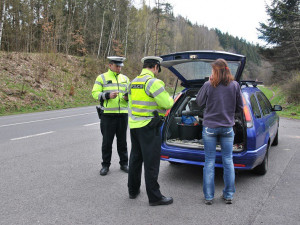 Prodloužený velikonoční víkend ve znamení kontrol na silnicích.