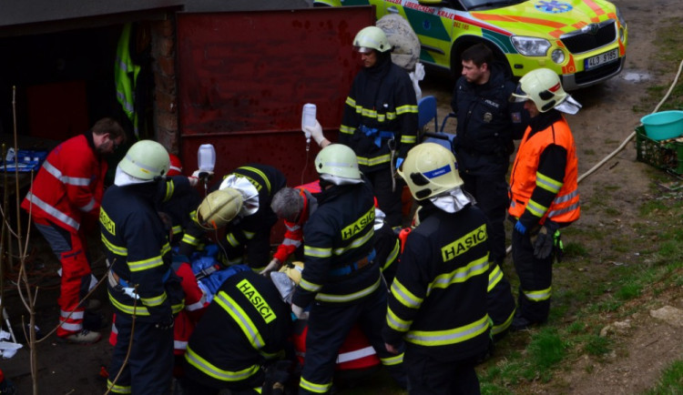 už utrpěl při manipulaci s hořlavinami těžké popáleniny