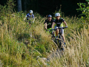 Na Singltrek loni přijelo skoro 80 tisíc cyklistů. Necelá polovina dorazila o prázdninách