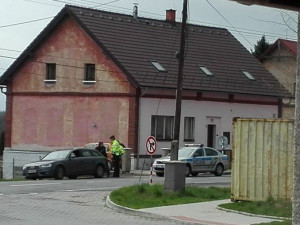 Policie obvinila dva Poláky zadržené v kradených autech, na soud čekají ve vazbě