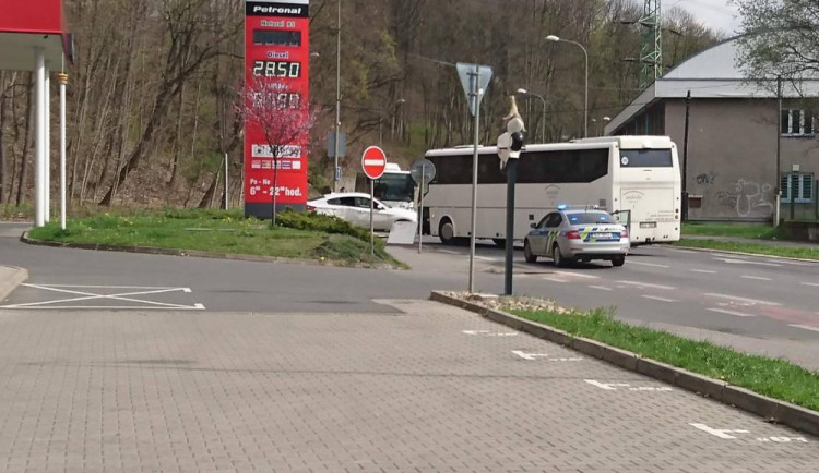 Vyjíždění jednosměrkou se řidiči vymstilo