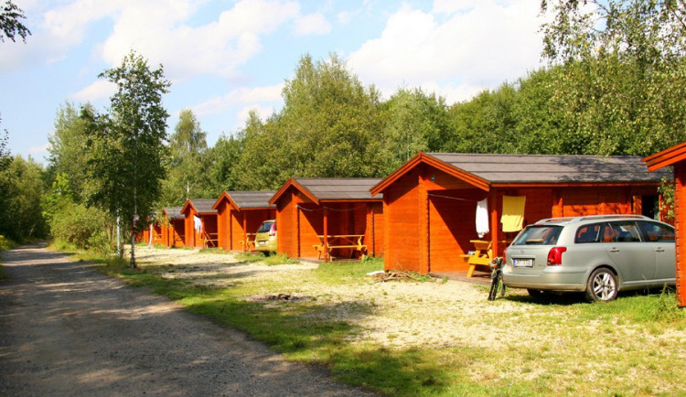 Oblíbený autokemp Kristýna v Hrádku dokončuje nové chaty