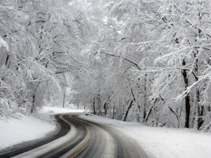 Přezuli jste na letní gumy? Buďte opatrní! Meteorologové varují před sněhovými jazyky