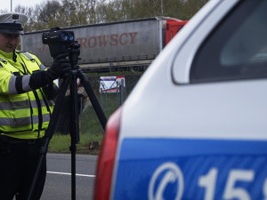 Pospíchat se dnes nevyplatilo. Policisté dnes měřili na více než šedesáti místech