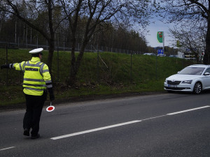 Pospíchat se dnes nevyplatilo. Policisté dnes měřili na více než šedesáti místech