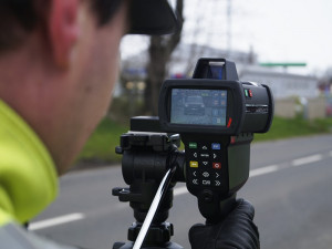 Pospíchat se dnes nevyplatilo. Policisté dnes měřili na více než šedesáti místech
