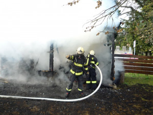 Požár u sychrovského zámku.